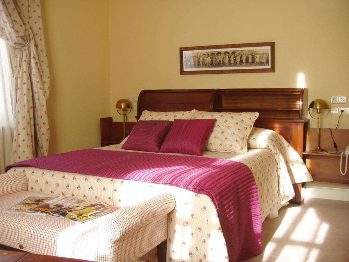 Hotel Arcea Palacio De Las Nieves Langreo Bagian luar foto